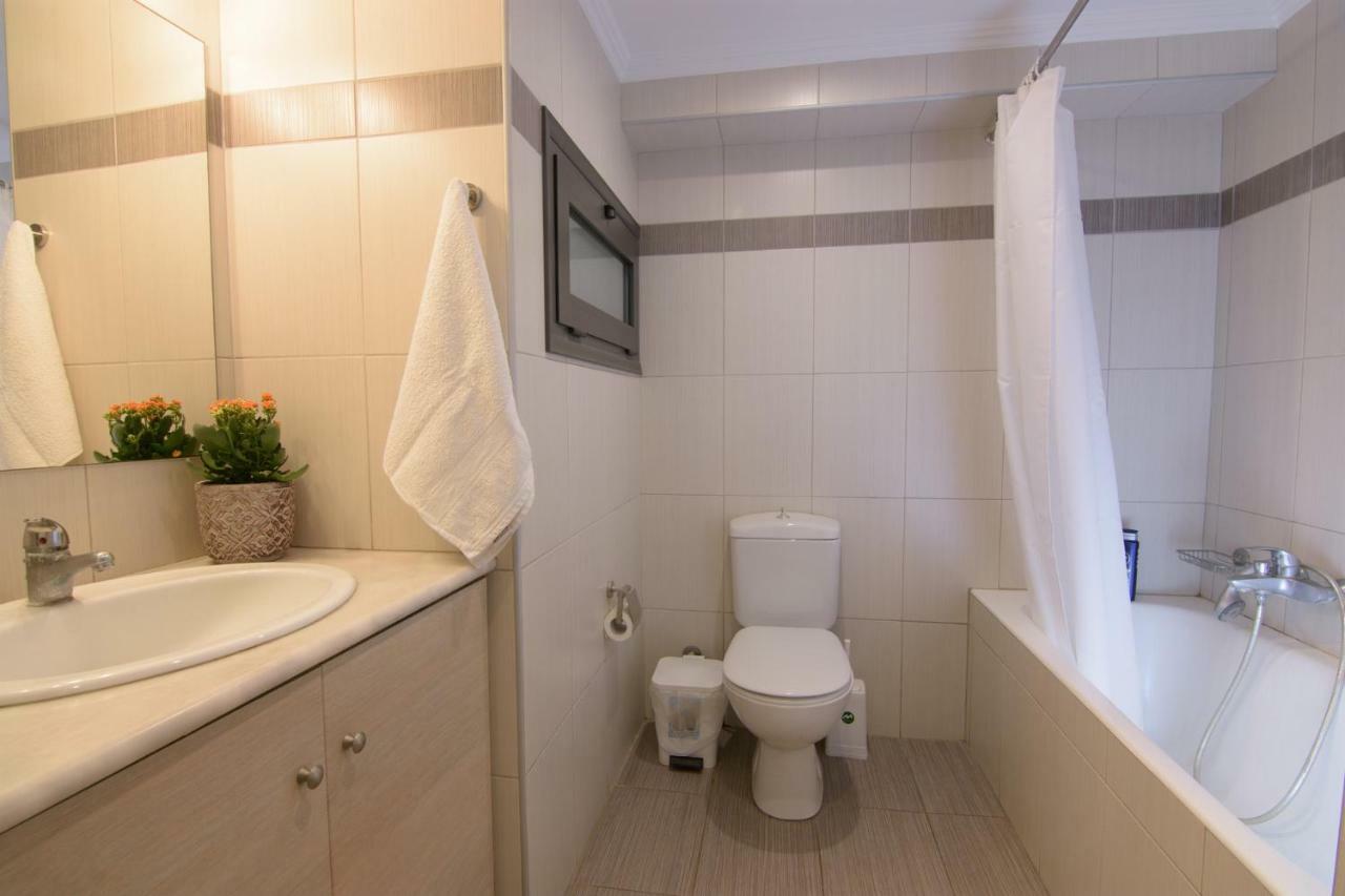 Hra House Apartment อายิโอสนิโกลาโอส ภายนอก รูปภาพ