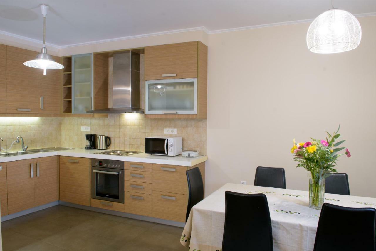 Hra House Apartment อายิโอสนิโกลาโอส ภายนอก รูปภาพ